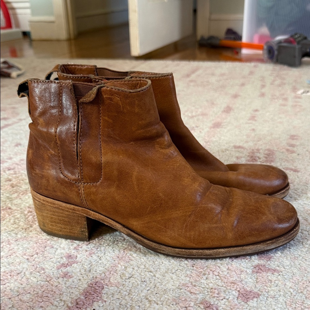 Kork-Ease Women's Tan Leather Chelsea Ankle Booties - Picture 3 of 12
